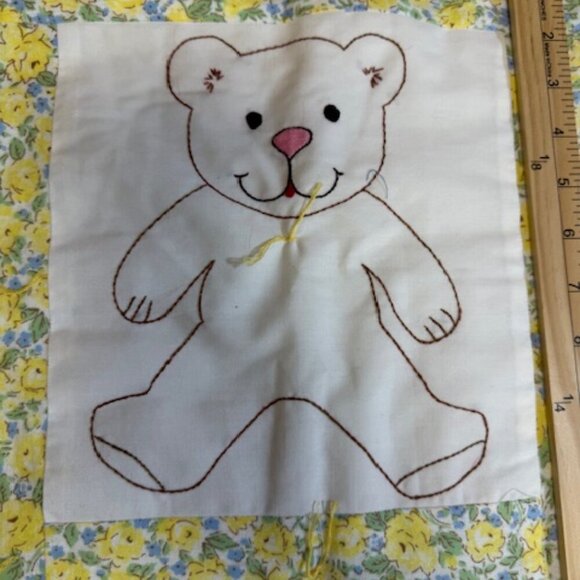 9 Panel Hand Embroidered Handsewn Baby Blanket Precious Moments Rabbit Duck Bear - Picture 7 of 12